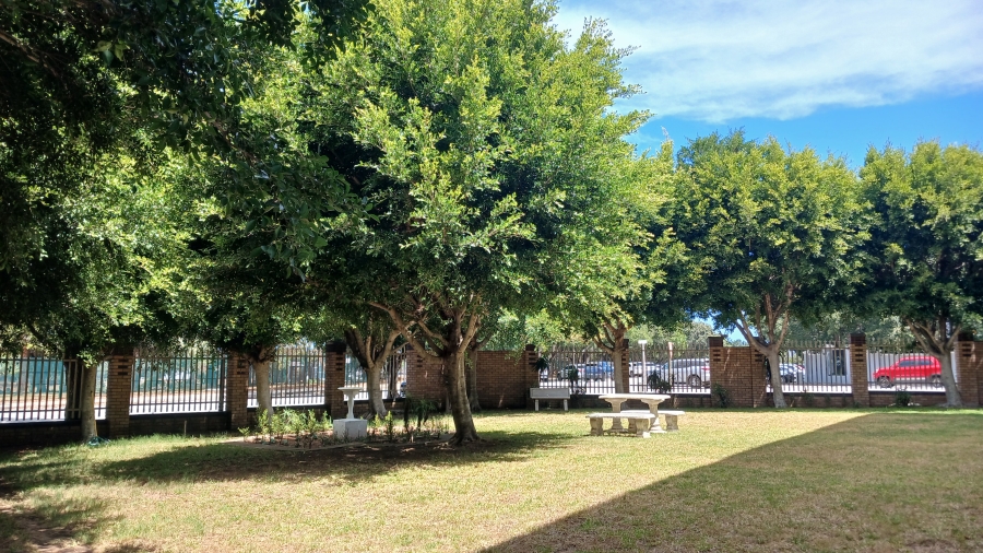 To Let 2 Bedroom Property for Rent in St Georges Park Eastern Cape